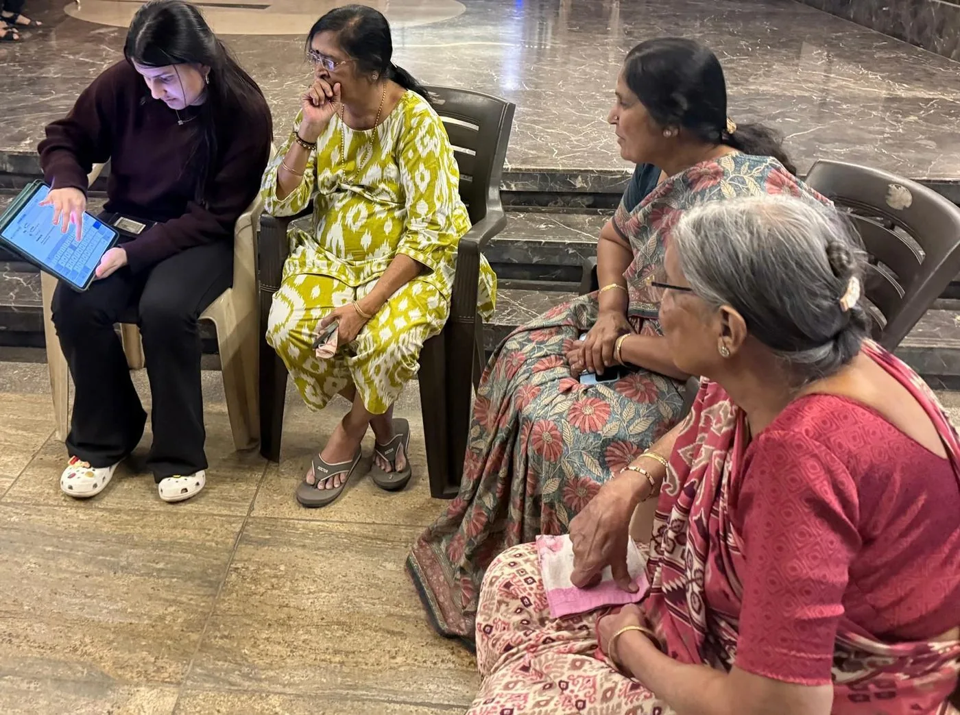 A Senior Connect digital literacy workshop in progress